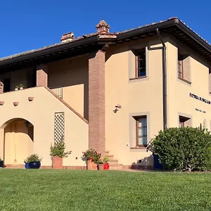https://podere-dellalloro.it-tuscanyhotel.com