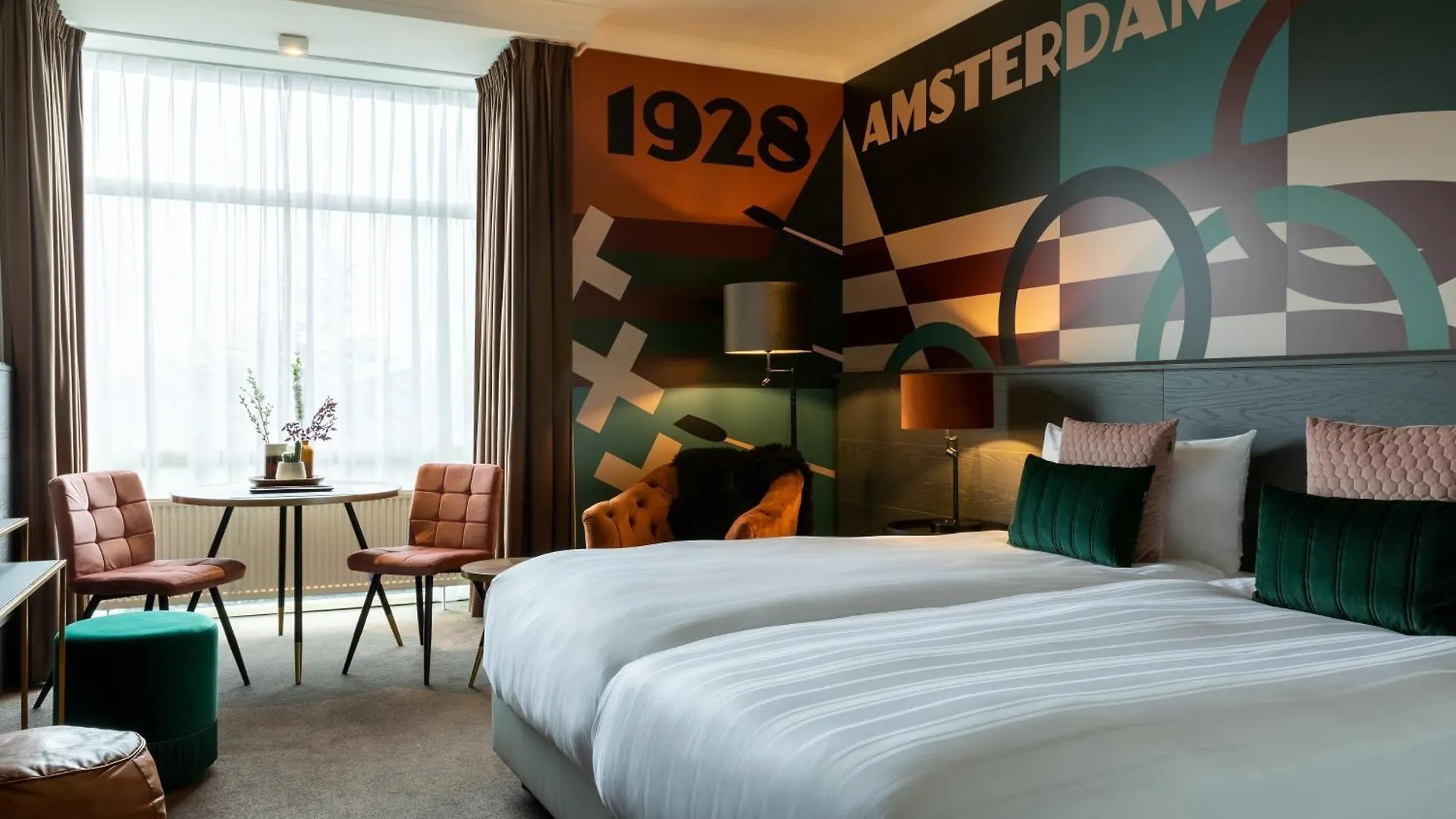 Apollo Hotel Amsterdam, a Tribute Portfolio Hotel