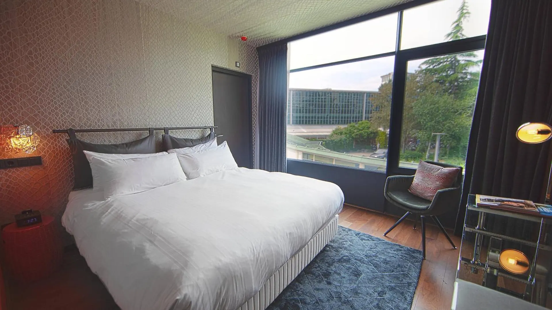 Apollo Hotel Amsterdam, a Tribute Portfolio Hotel