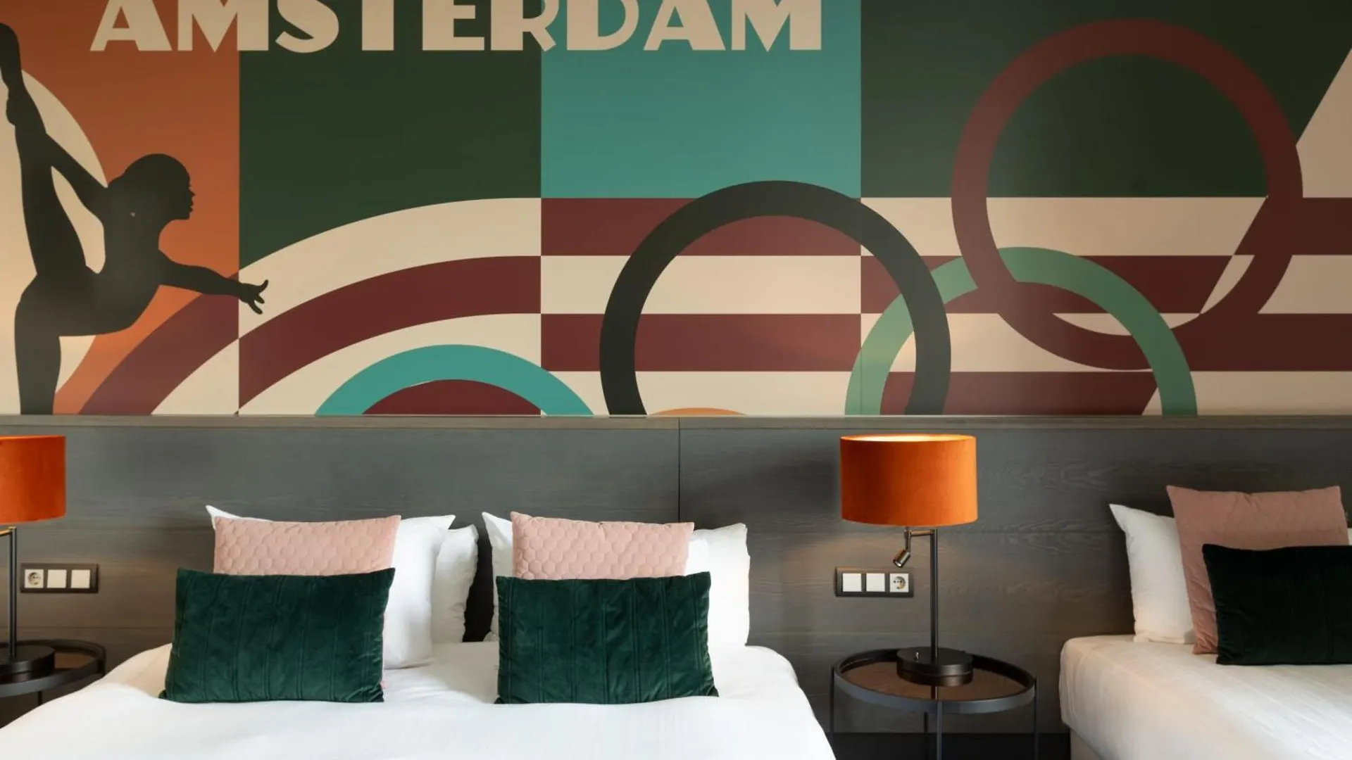 Apollo Hotel Amsterdam, a Tribute Portfolio Hotel